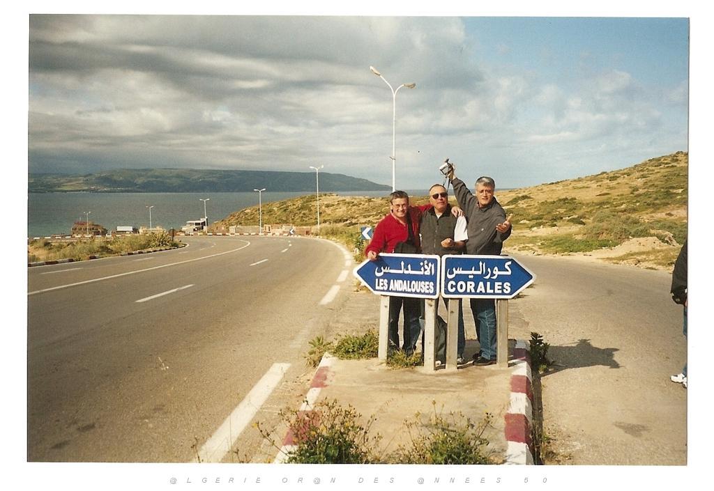 ORAN 2006 LES ANCIENS DE LA RUE BRUAT NORBERT GARCIA JULES ESTEVE JEAN LOUIS PEREZ.jpg